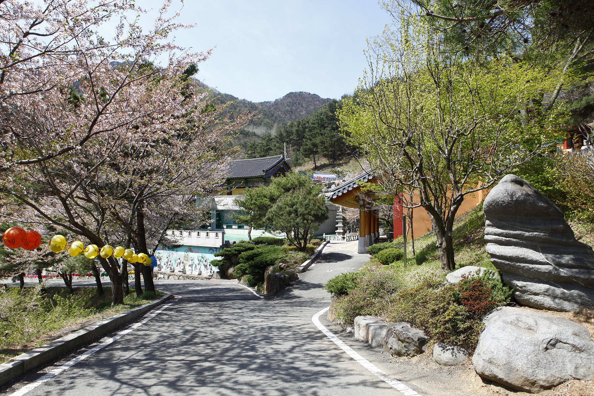 방어산 마애사