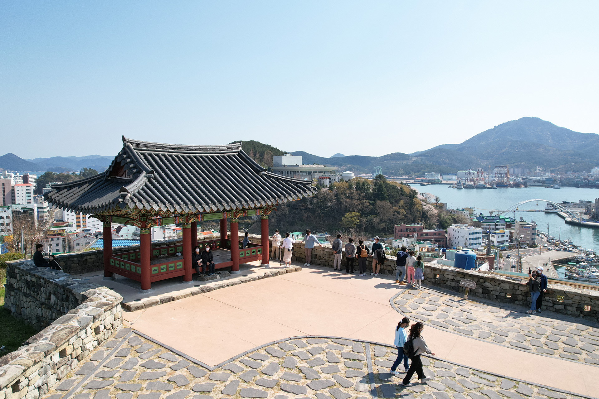 동포루