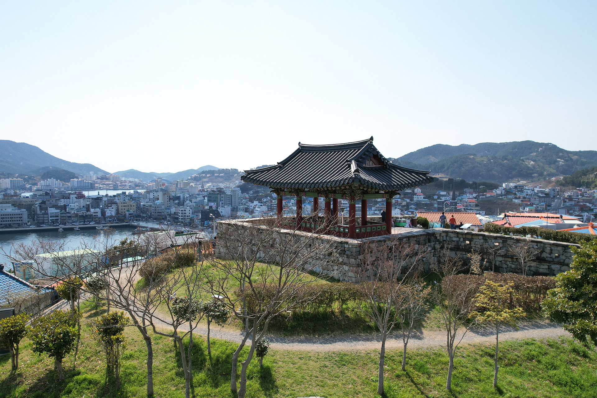 동포루