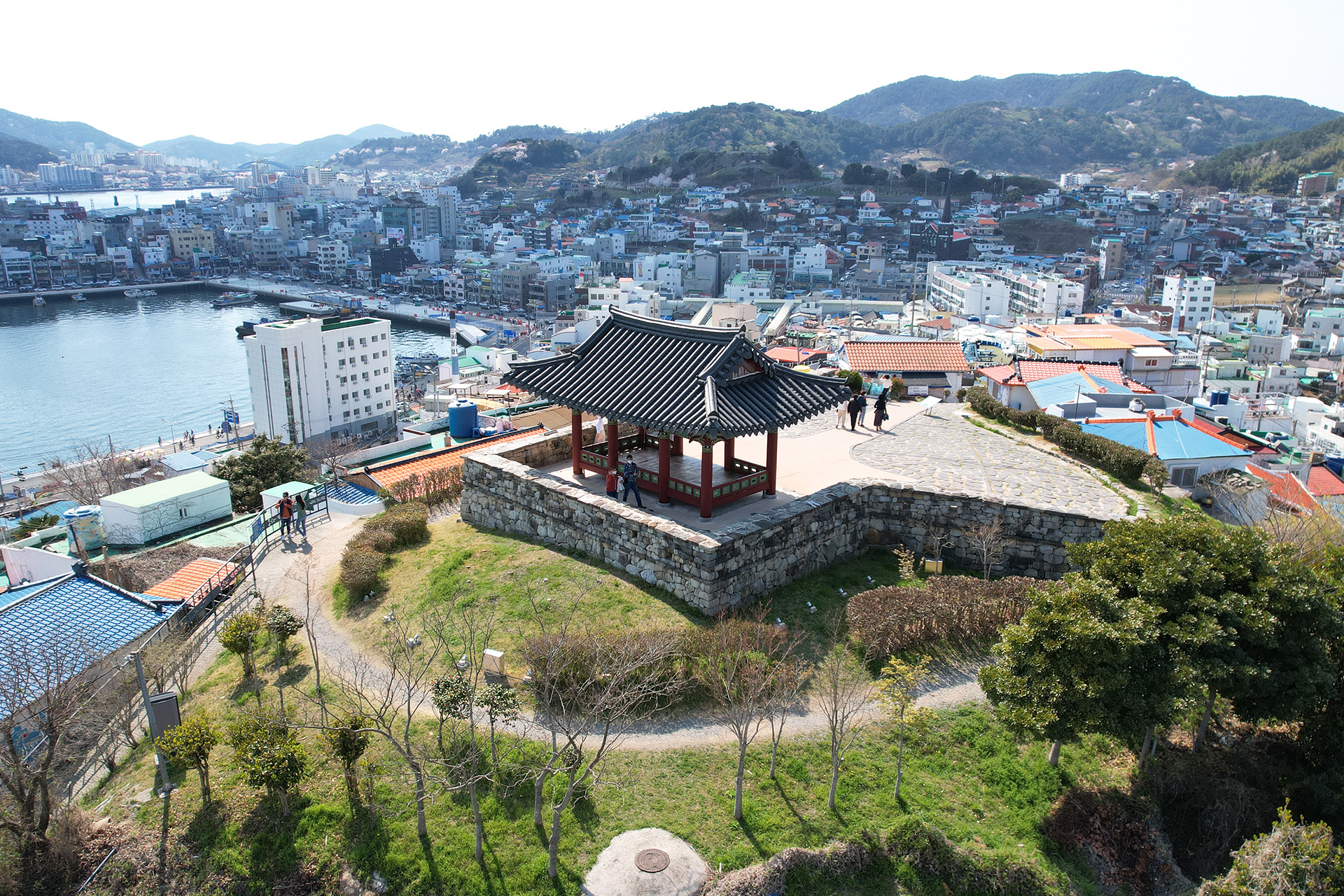 동포루