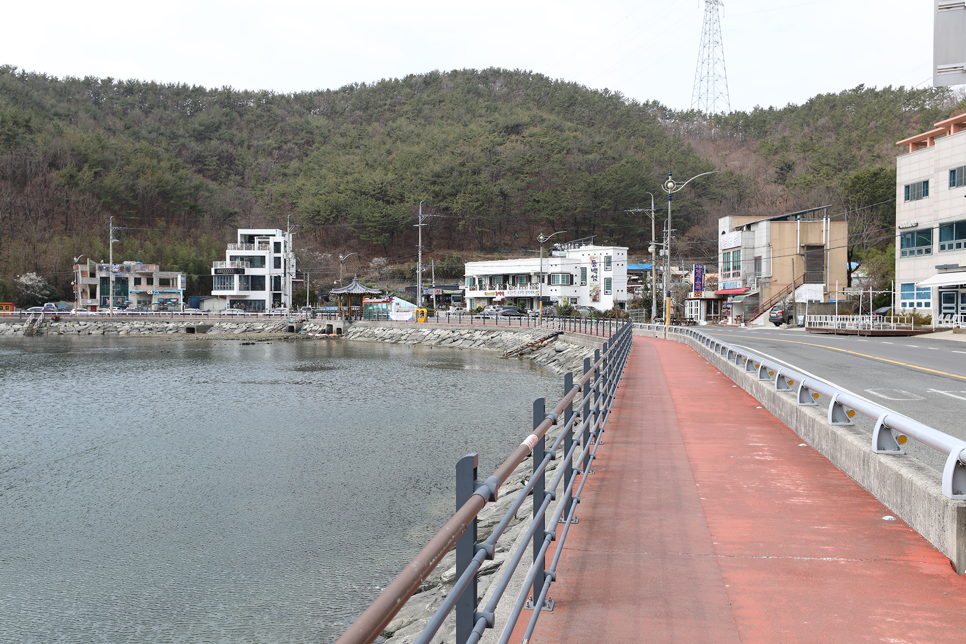창원시 귀산동 해안도로