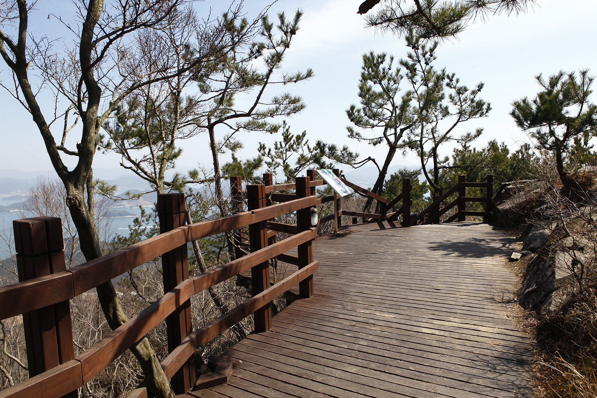 미륵산
