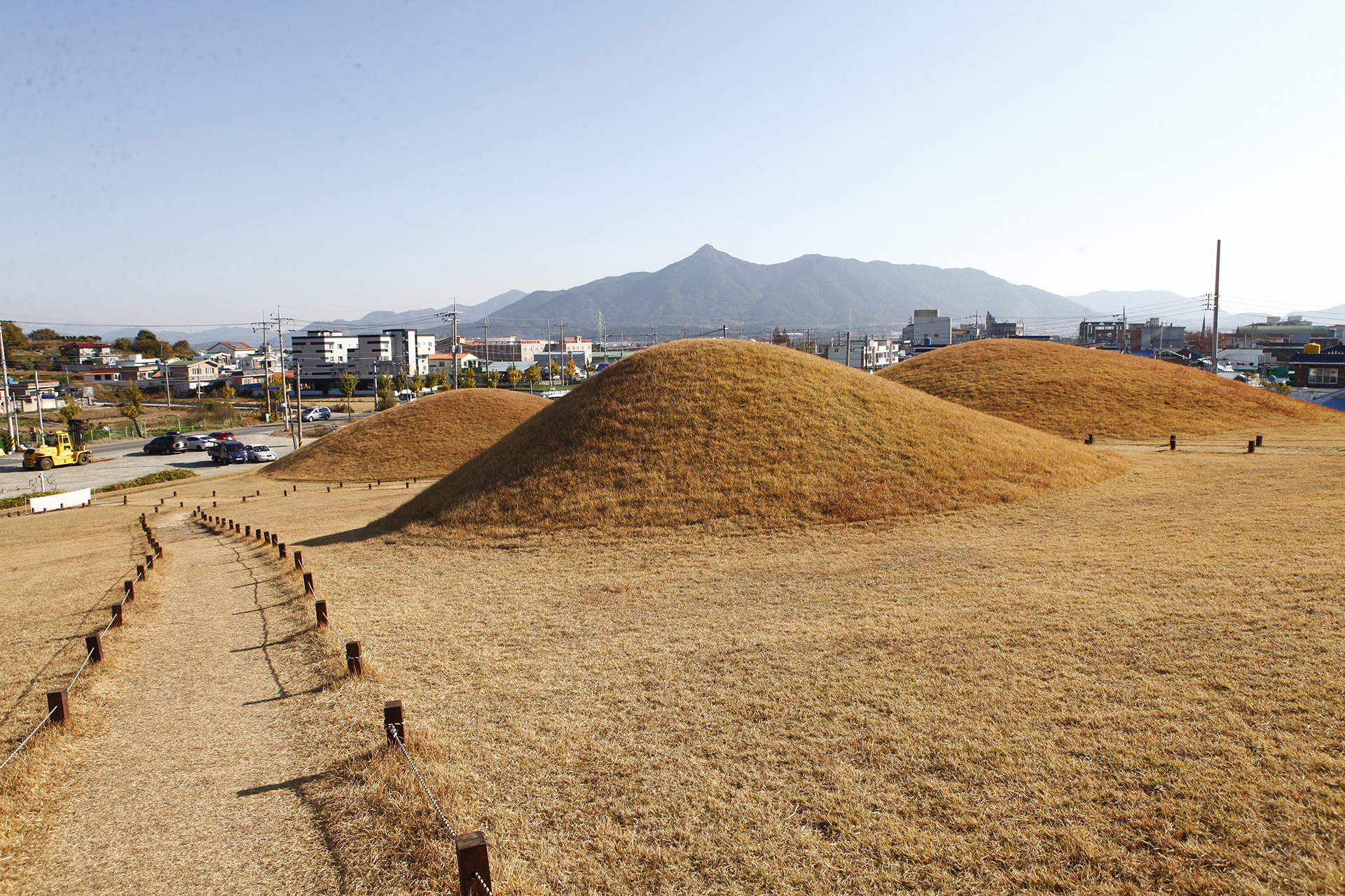 송학동 고분군