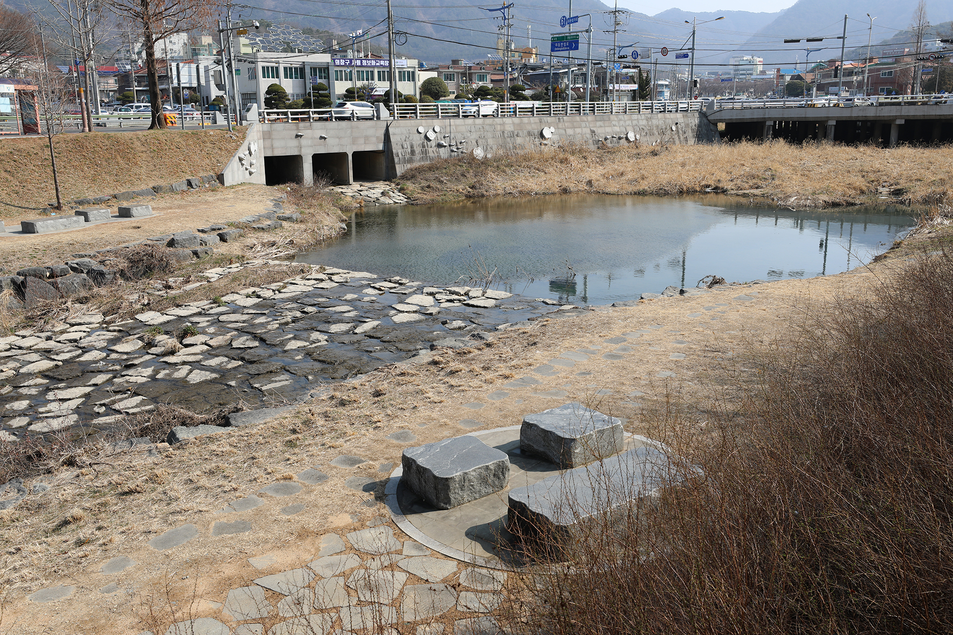 반송공원 창원천