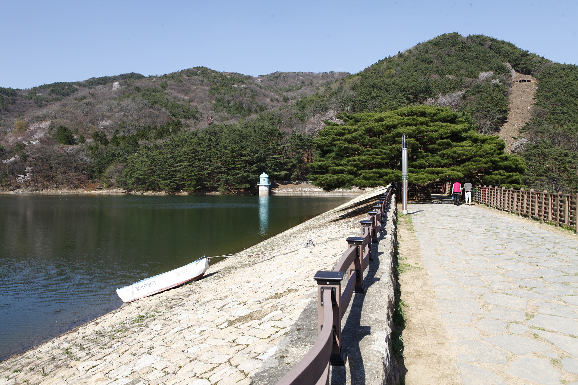 법기수원지