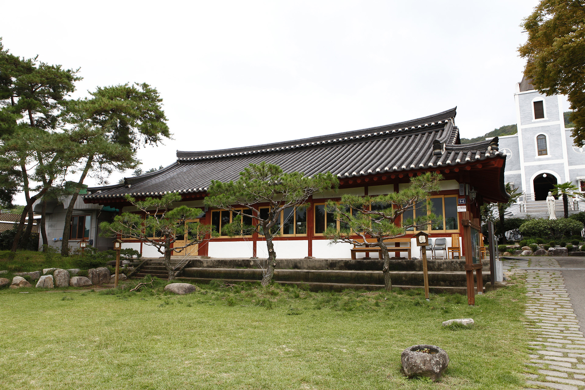 문산성당