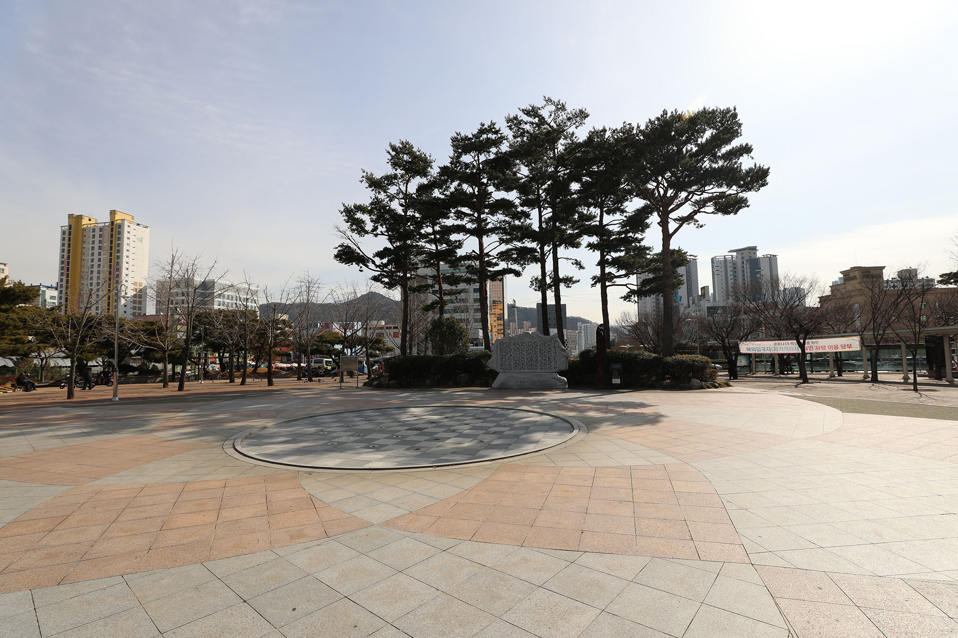 마산역 광장 주변